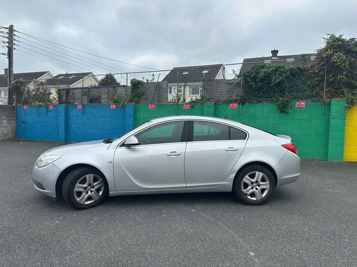 Vauxhall Insignia 2010 - Image 3