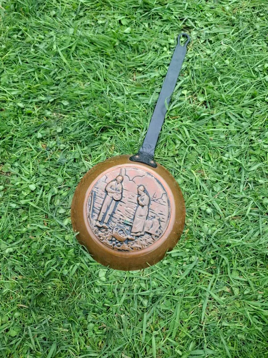 Copper decorative small pan postage possible - Image 2