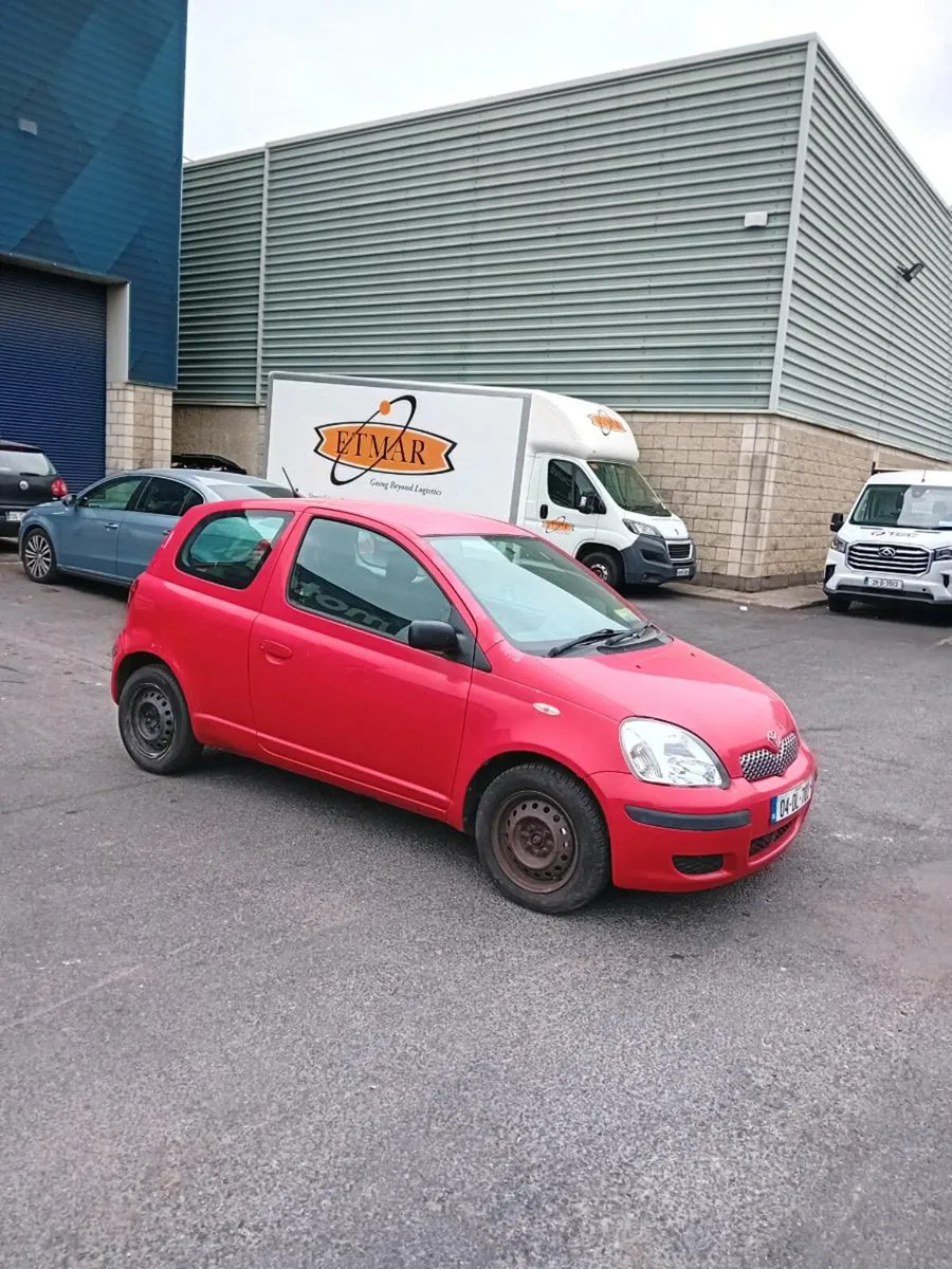 Toyota Yaris 1.3L - Image 2