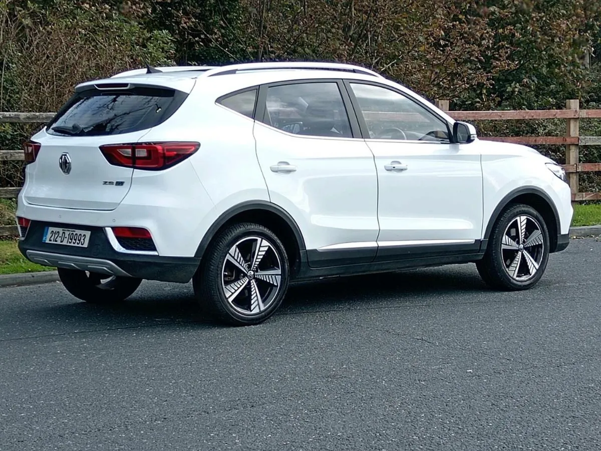 MG ZS Exclusive EV - Image 2