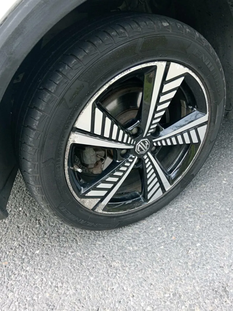 MG ZS Exclusive EV - Image 3