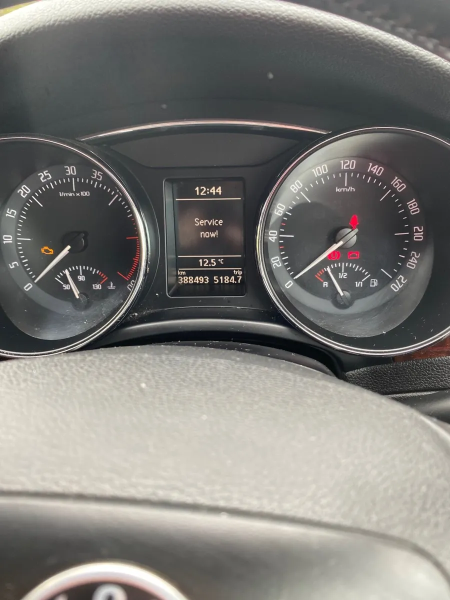 Skoda Superb 2009 - Image 3