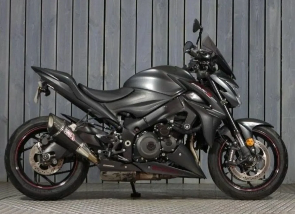 Yoshimura R11 exhaust GSXR GSX-R also GSXS GSX-S - Image 4