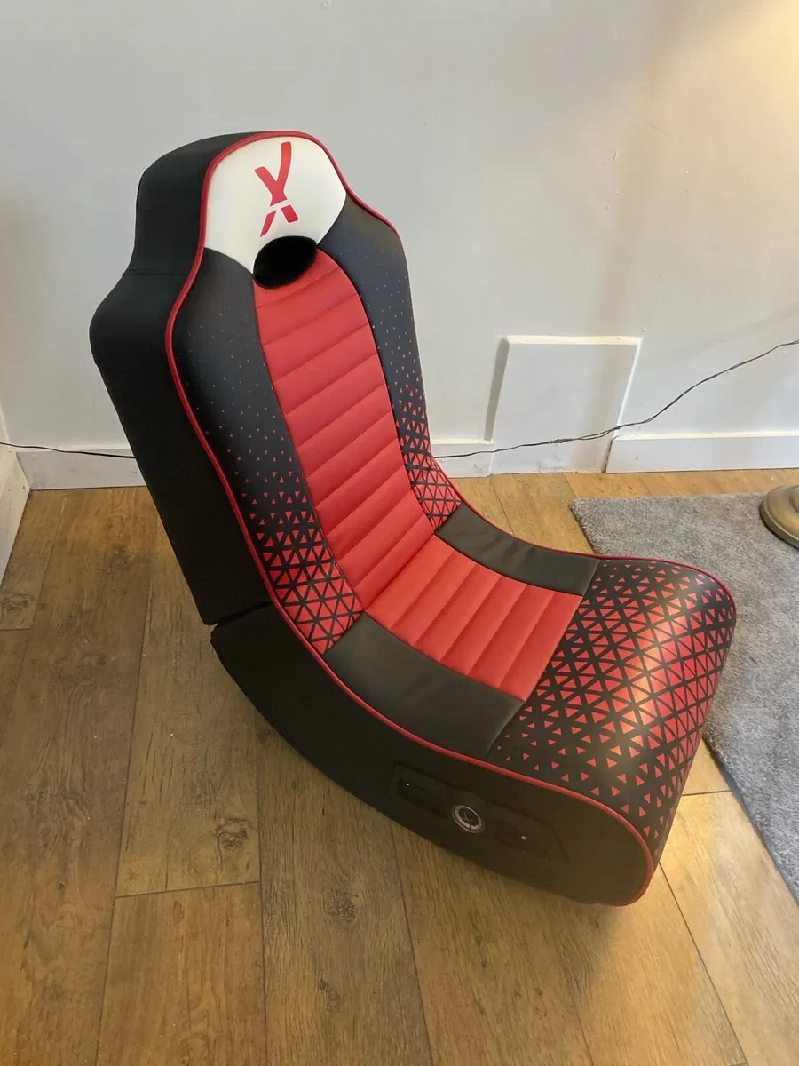 Gaming chair (kids) - Image 1