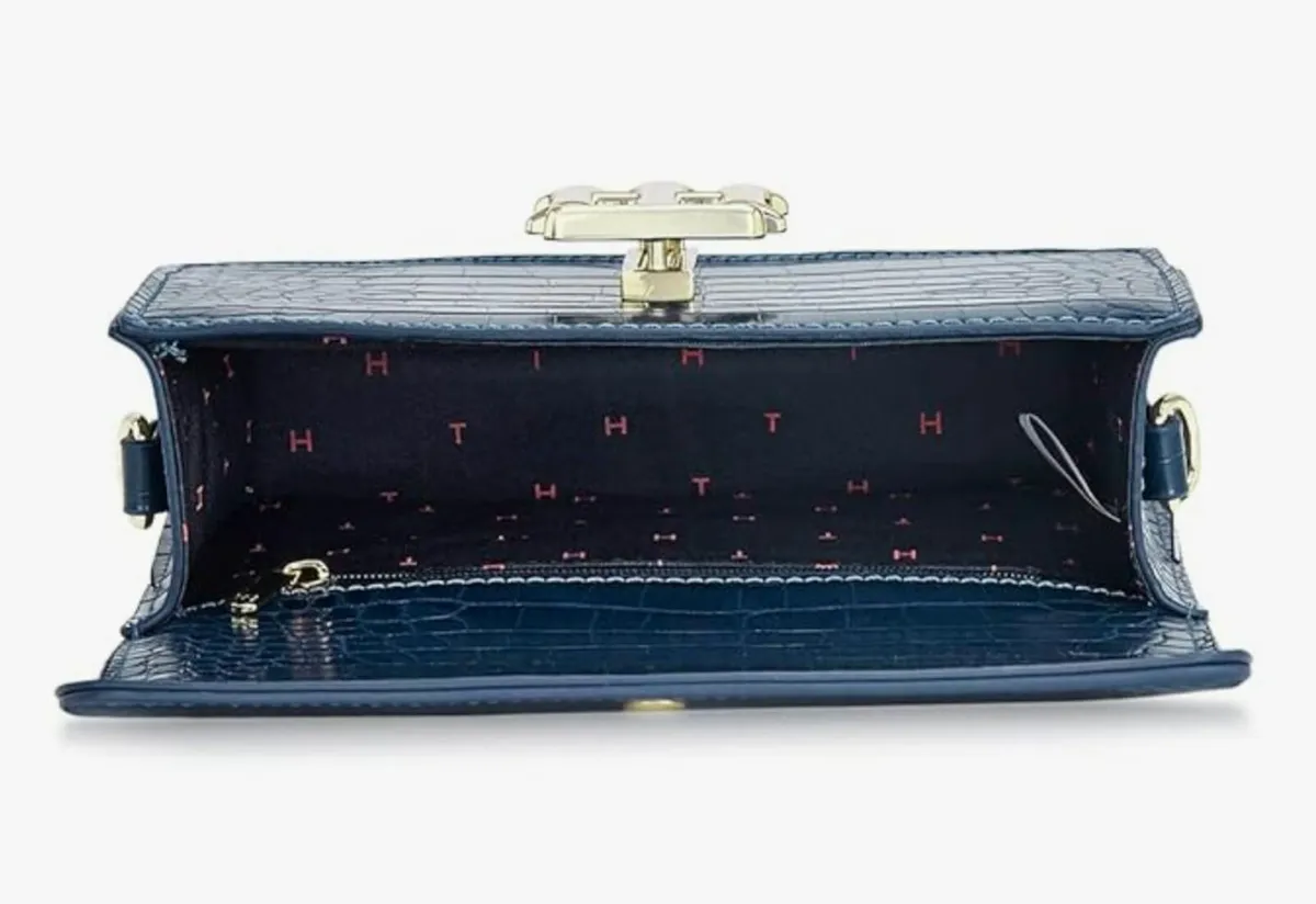 Tommy Hilfiger Katelyn Plus Pu Sling Handbag - Image 4