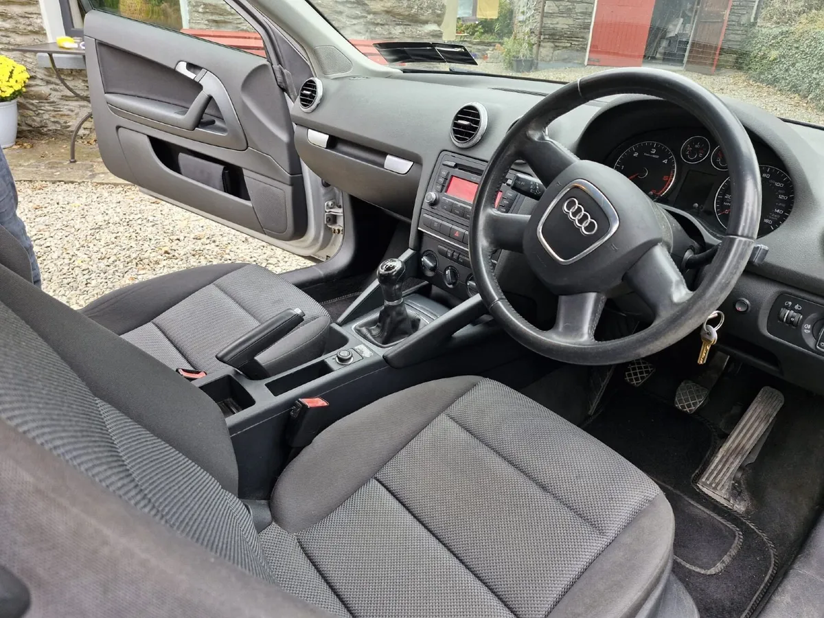 Audi A3, 1,9 TDI ,2009 - Image 3