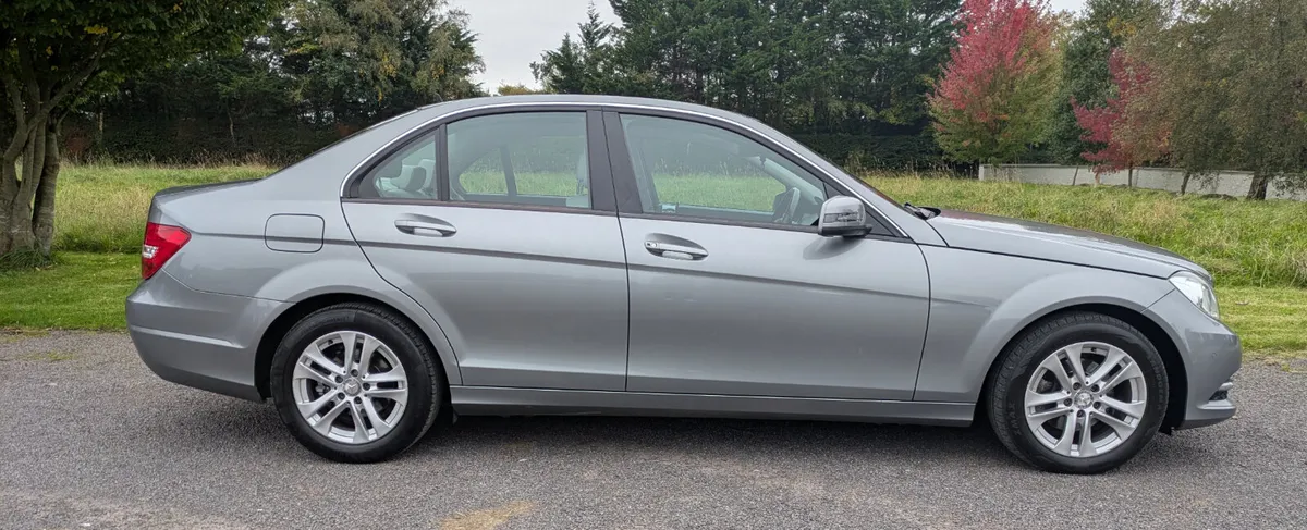 Mercedes-Benz C-Class/AVANTGARDE /AUTOMATIC - Image 4