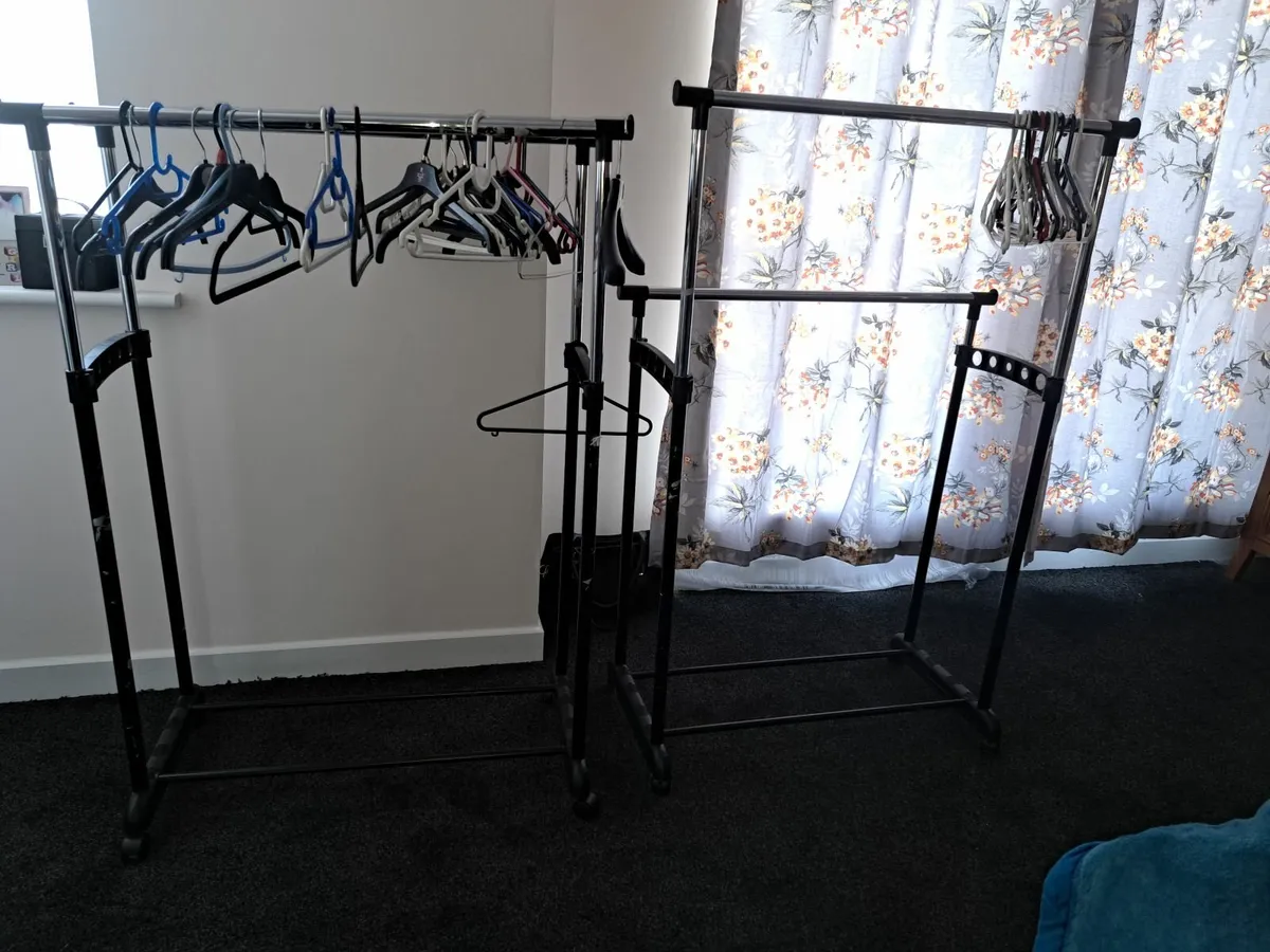 Clothes rail - Image 2
