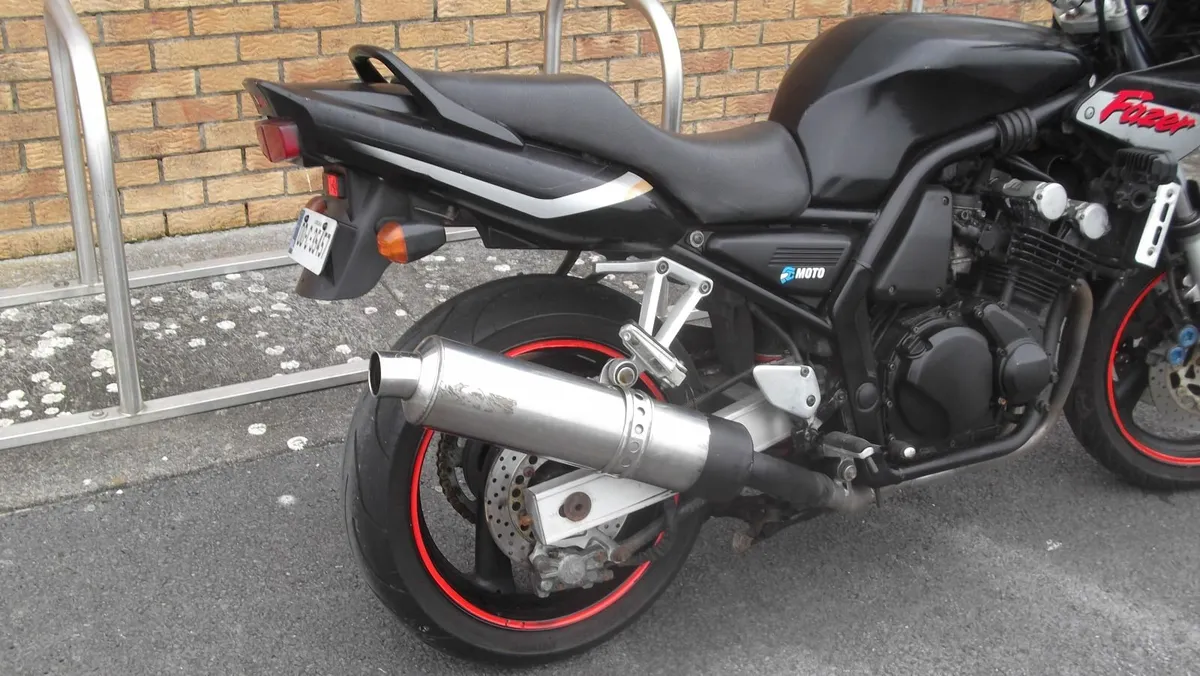YAMAHA 01 FAZER 600,TRADE OR SWAP - Image 3