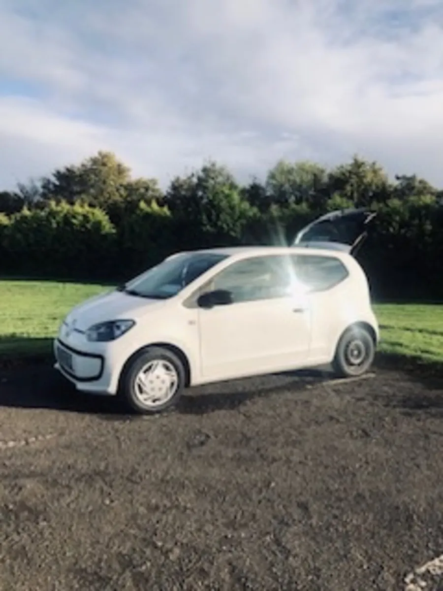 Volkswagen up! 2013 - Image 1