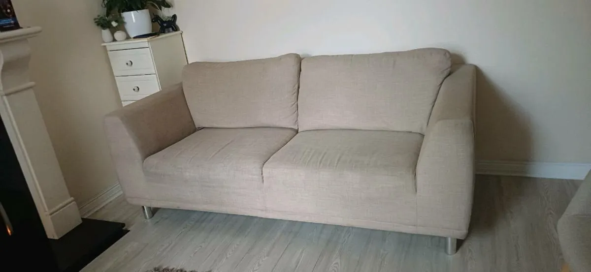 3 seater couch - Image 2
