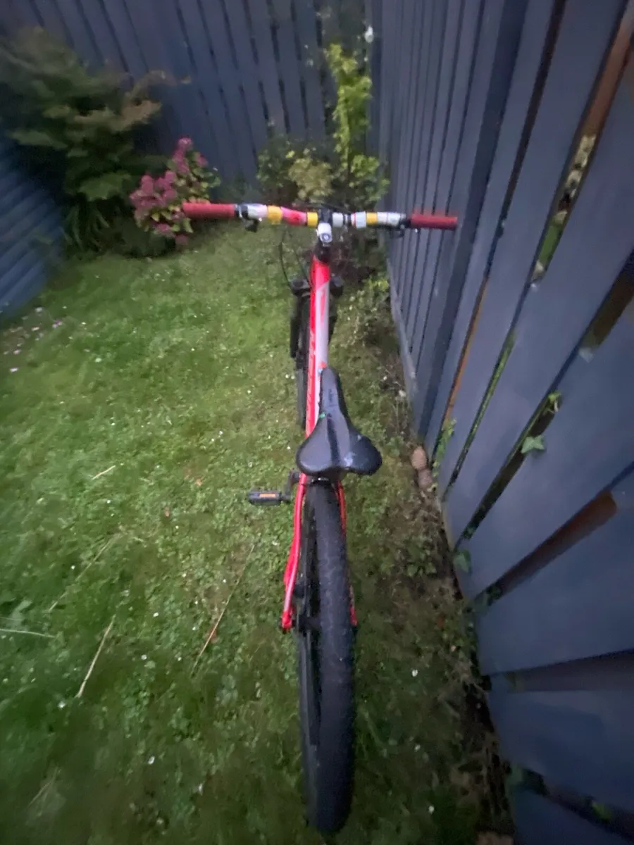 Merida Big Seven Mountain Bike NEEDS TO BE SOLD - Image 4
