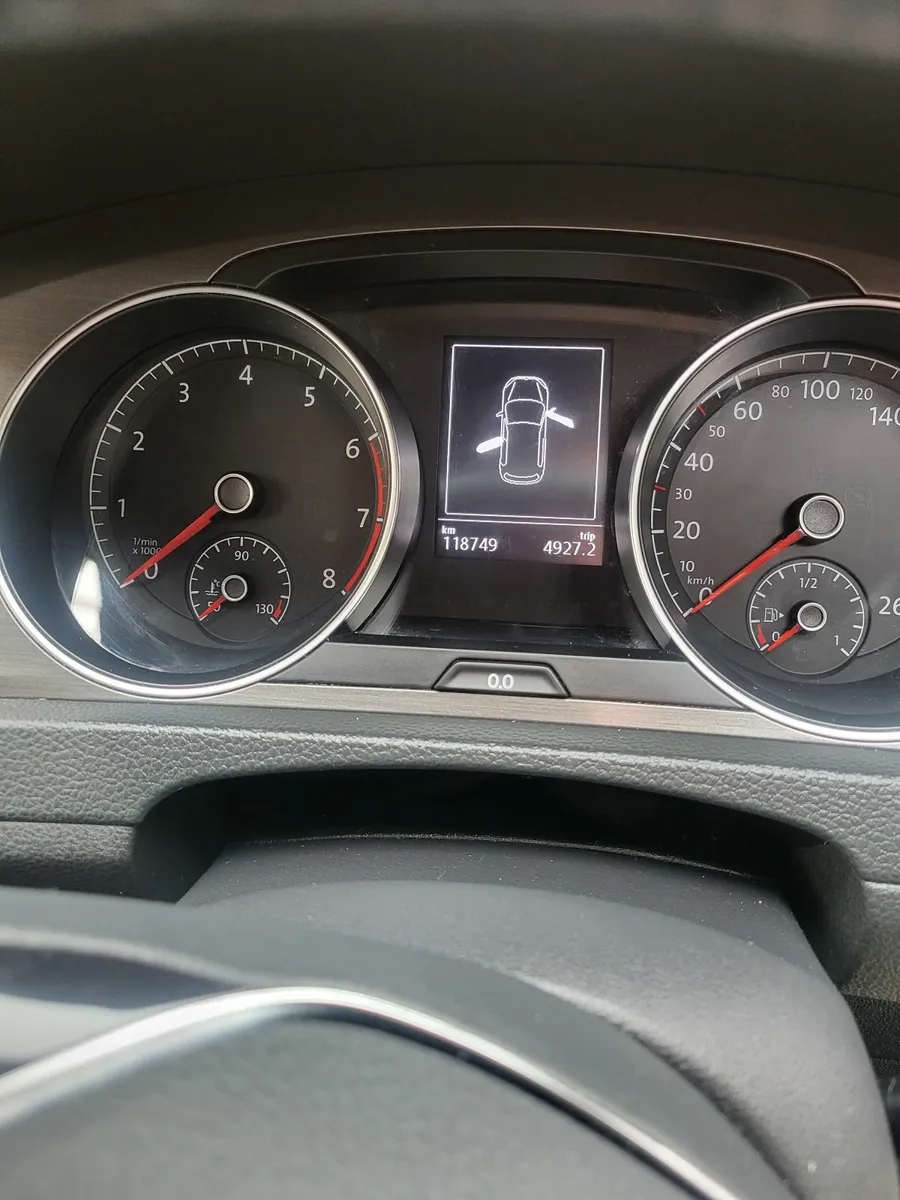 Volkswagen Golf 2013 - Image 2