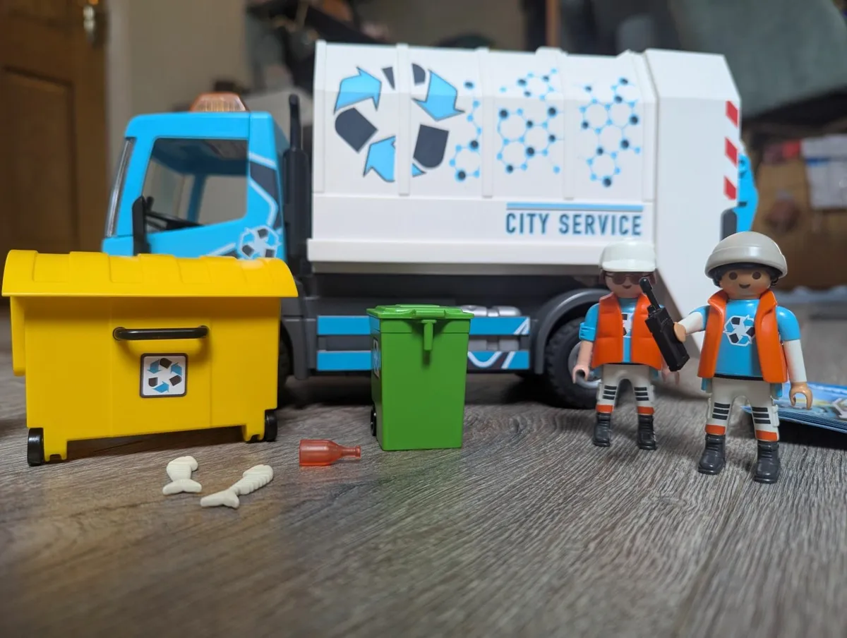 Playmobil City Life DumpTruck 70885 - Image 1