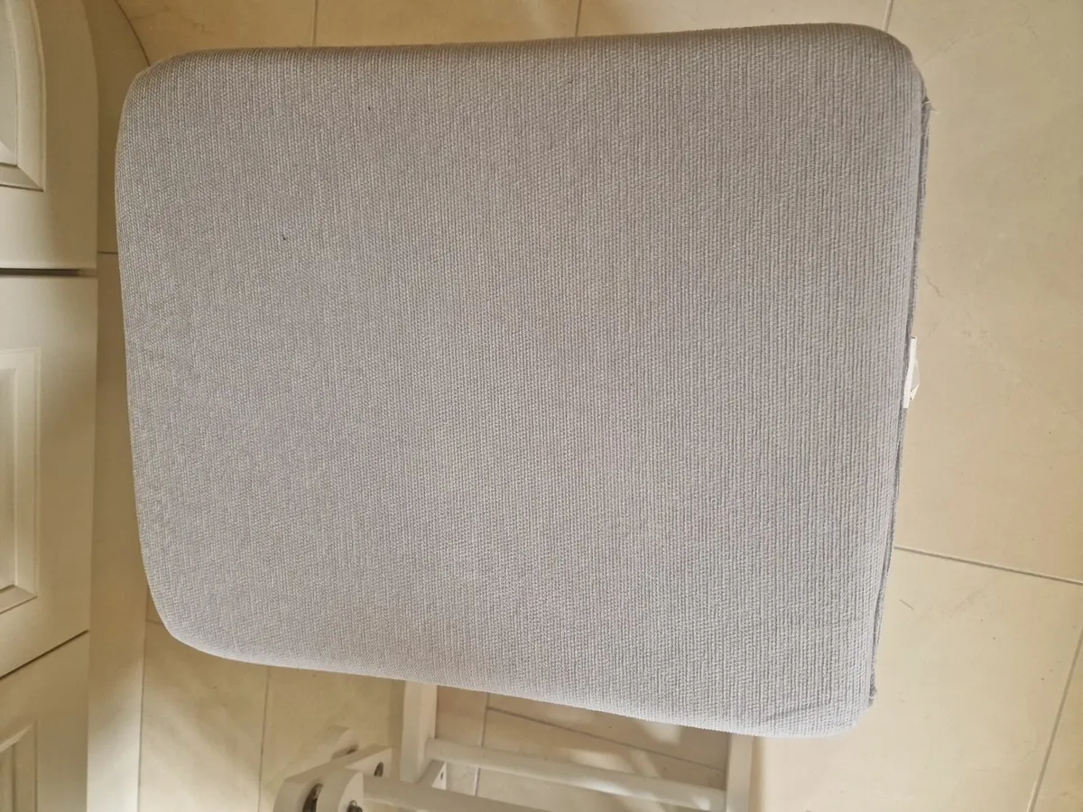 Nursery chair - Image 3