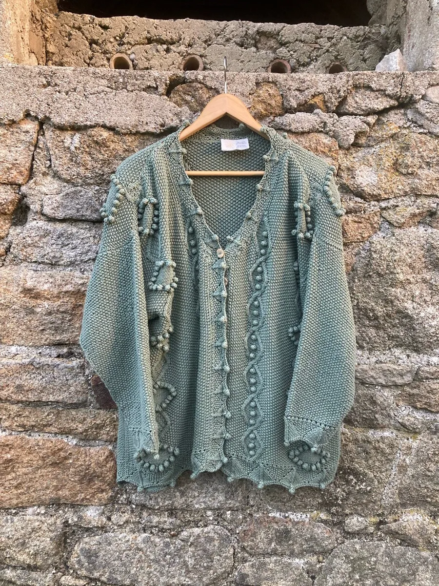 Vintage Handknit cardigan - Image 3