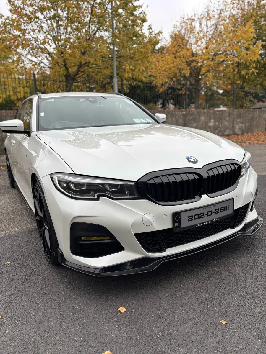BMW 330e m sport touring with warranty 14 months - Image 4