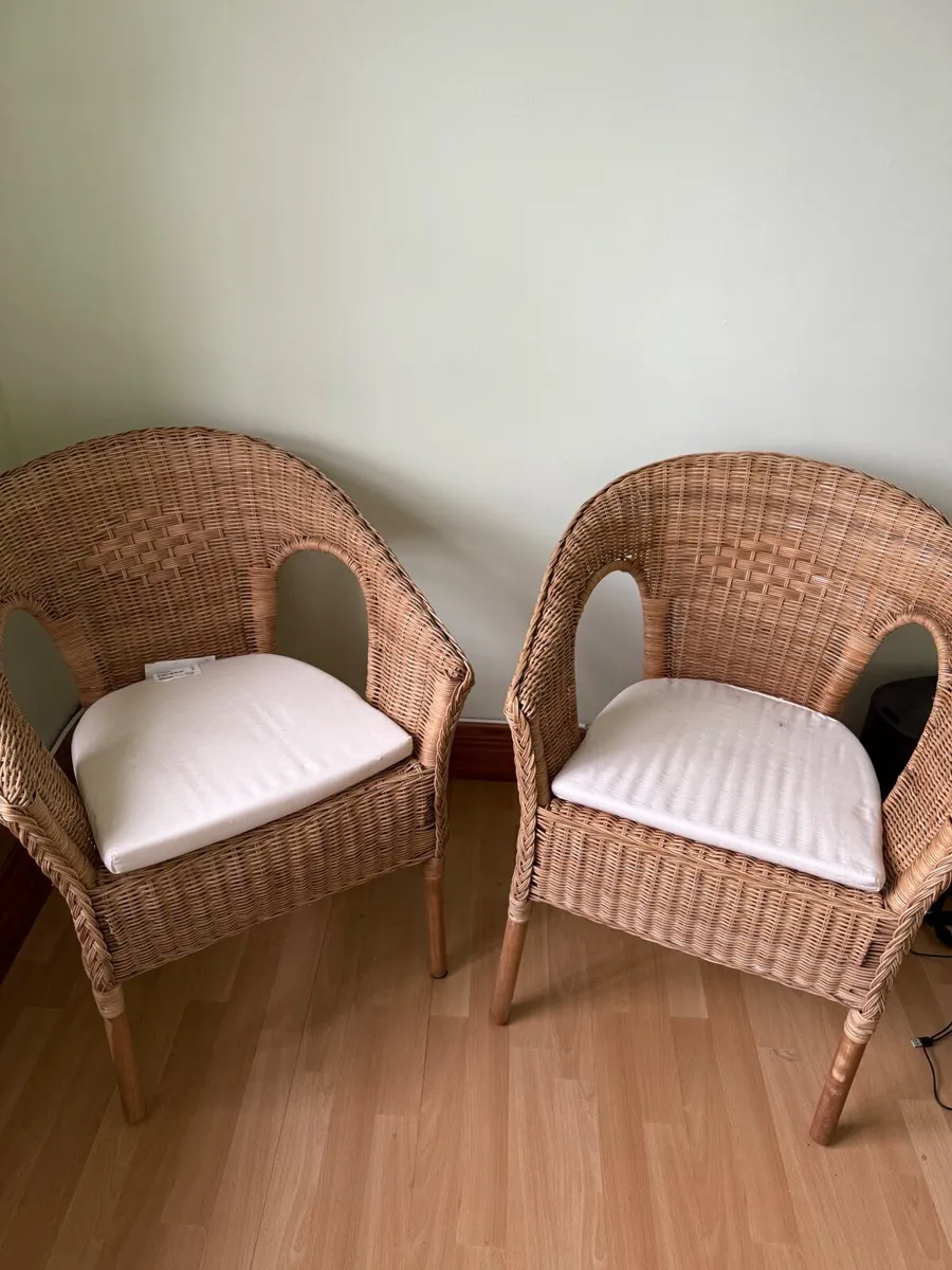 2 Chairs, rattan/bamboo - Image 3