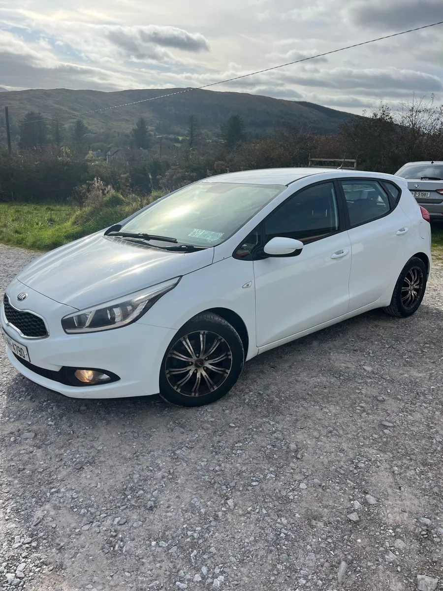 2012 Kia Ceed - Image 2