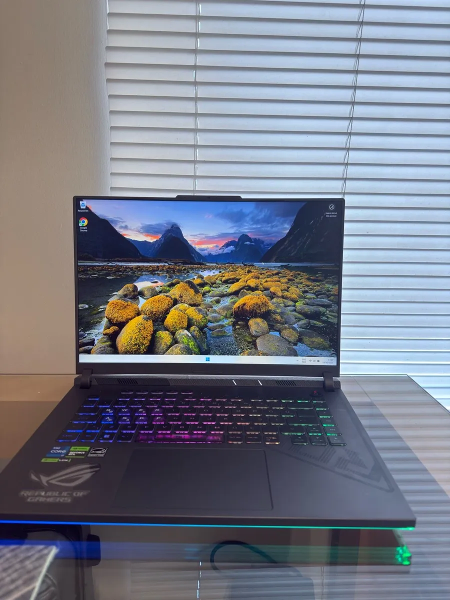 Asus Rog gaming laptop intel i7 13650 RTX 4060. - Image 1