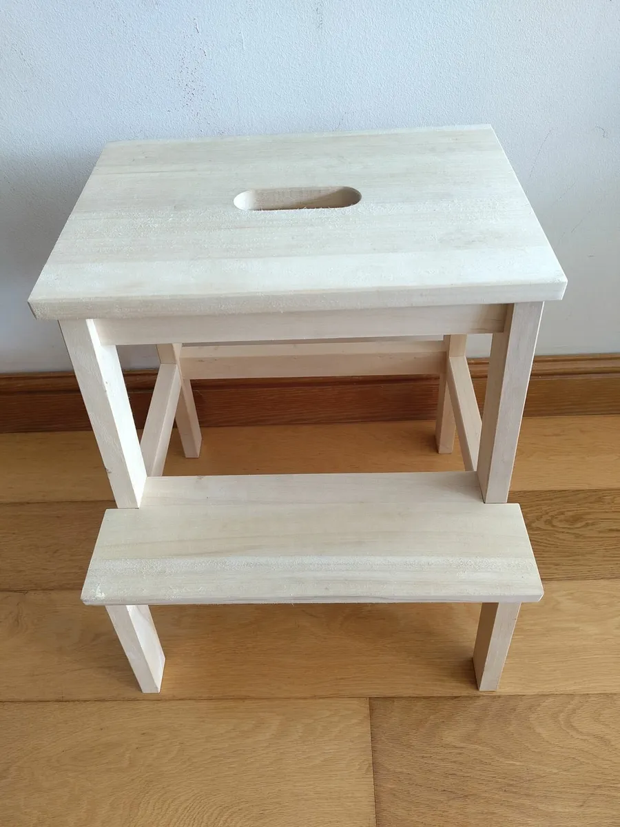Step stool - Image 1
