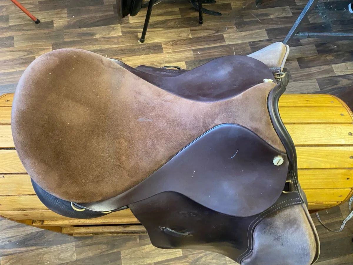 Premier 1 brown Leather and suede saddle - Image 2