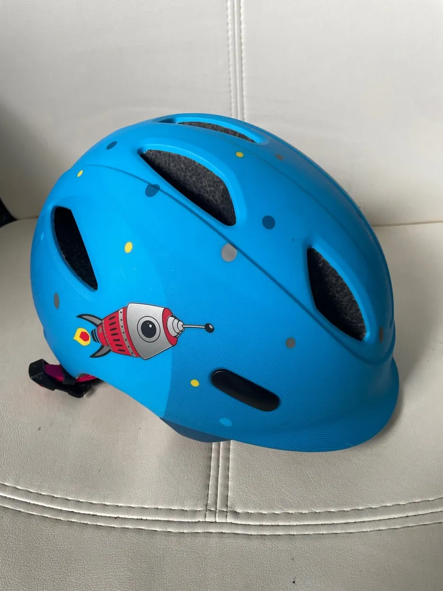 Kids helmet - Image 1
