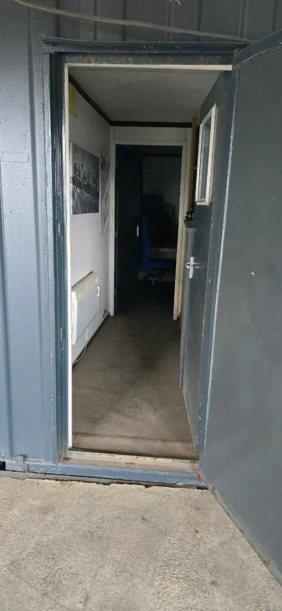 20 foot x 10foot steel lock up office - Image 3