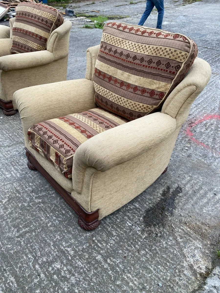 Sitting rooms chair set - Image 1