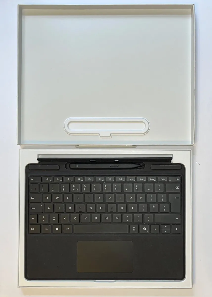 MICROSOFT SURFACE PRO 9 i5/8GB/256GB/13 GRAPHITE - Image 3