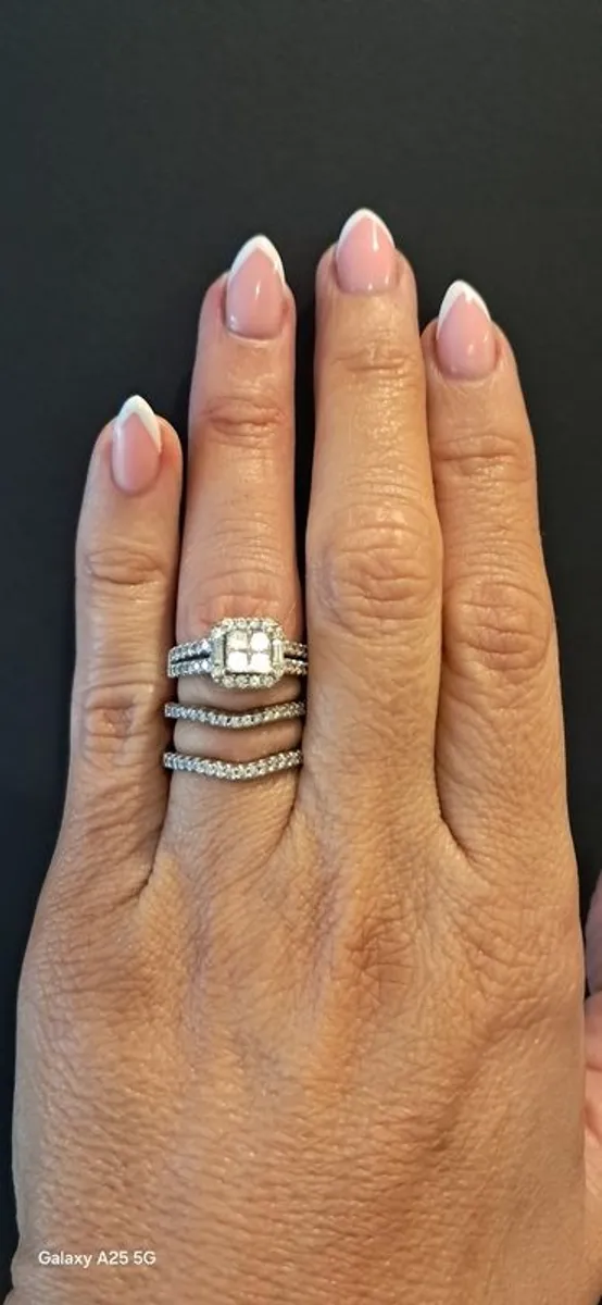 18ct white gold princess ring set!!!!!!!! - Image 3