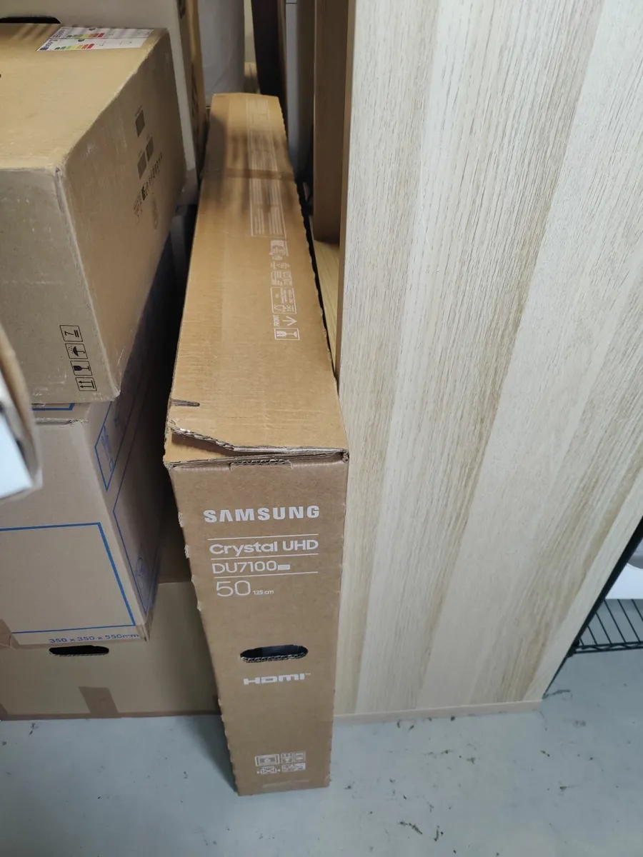 Samsung 50 inch 4k crystal UHD Smart TV - Image 3