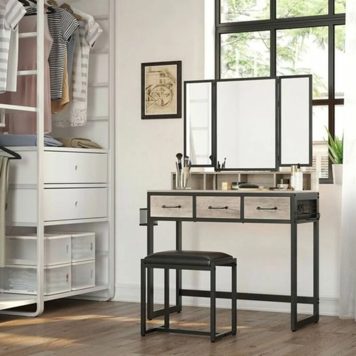 Dressing table with Stool - Image 1