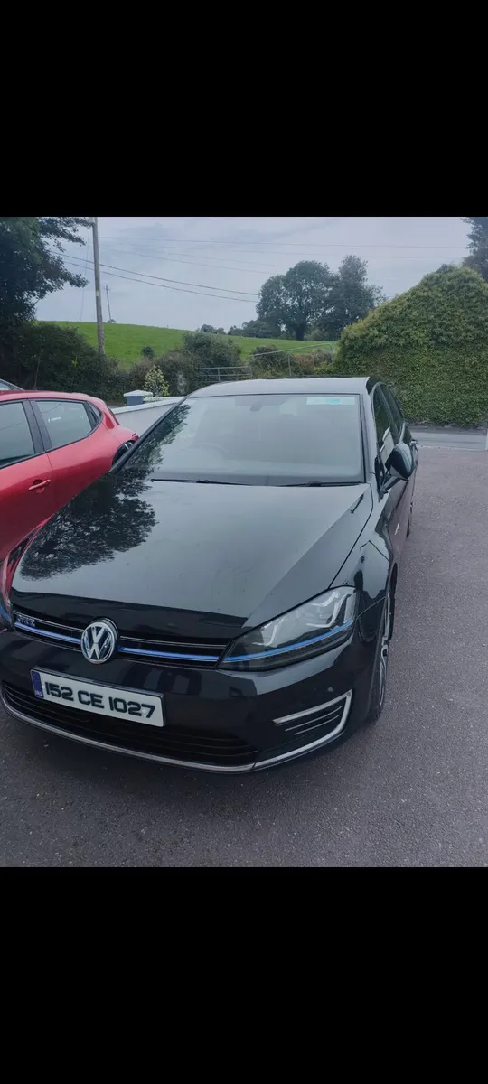 Volkswagen Golf GTE - Image 1