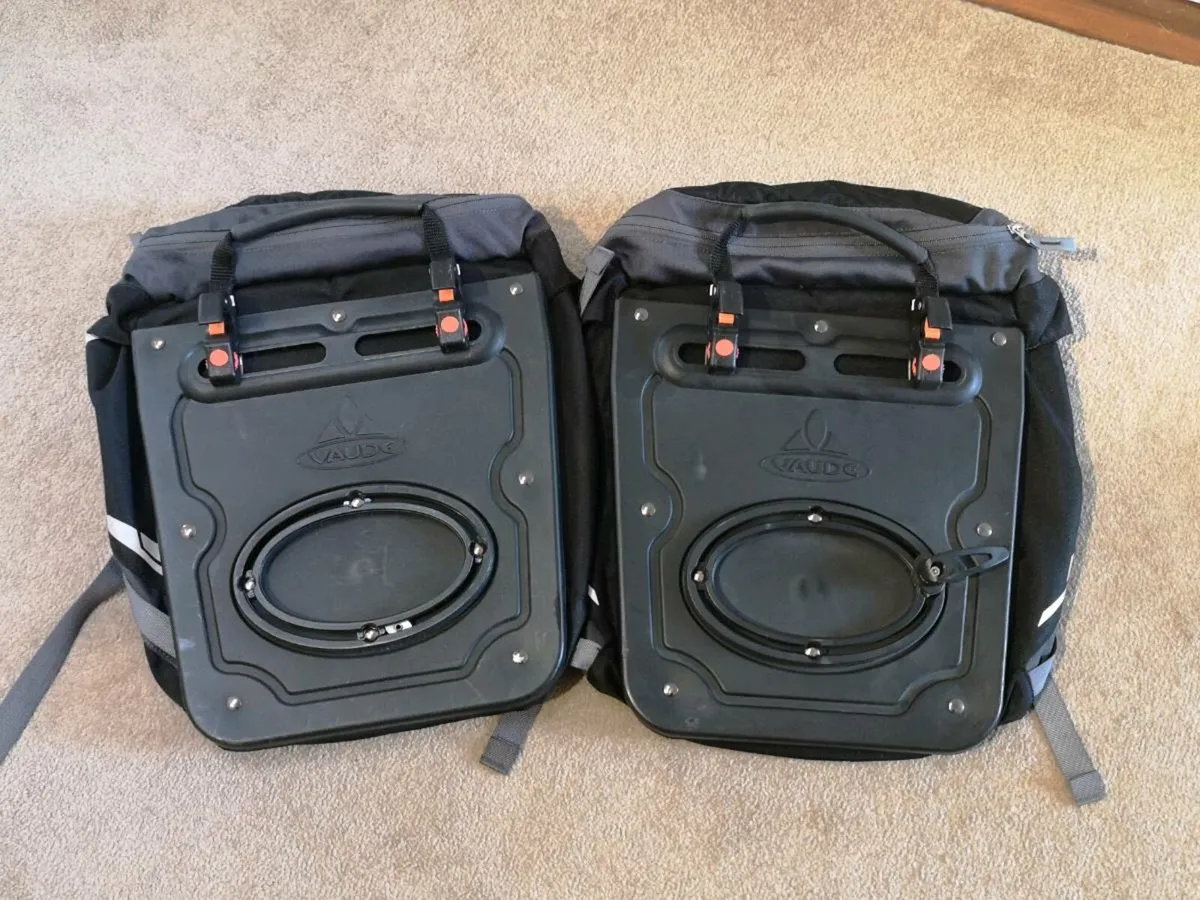 🚴 Vaude Bicycle Bags (Set of 2) with Rain Cover - Image 2