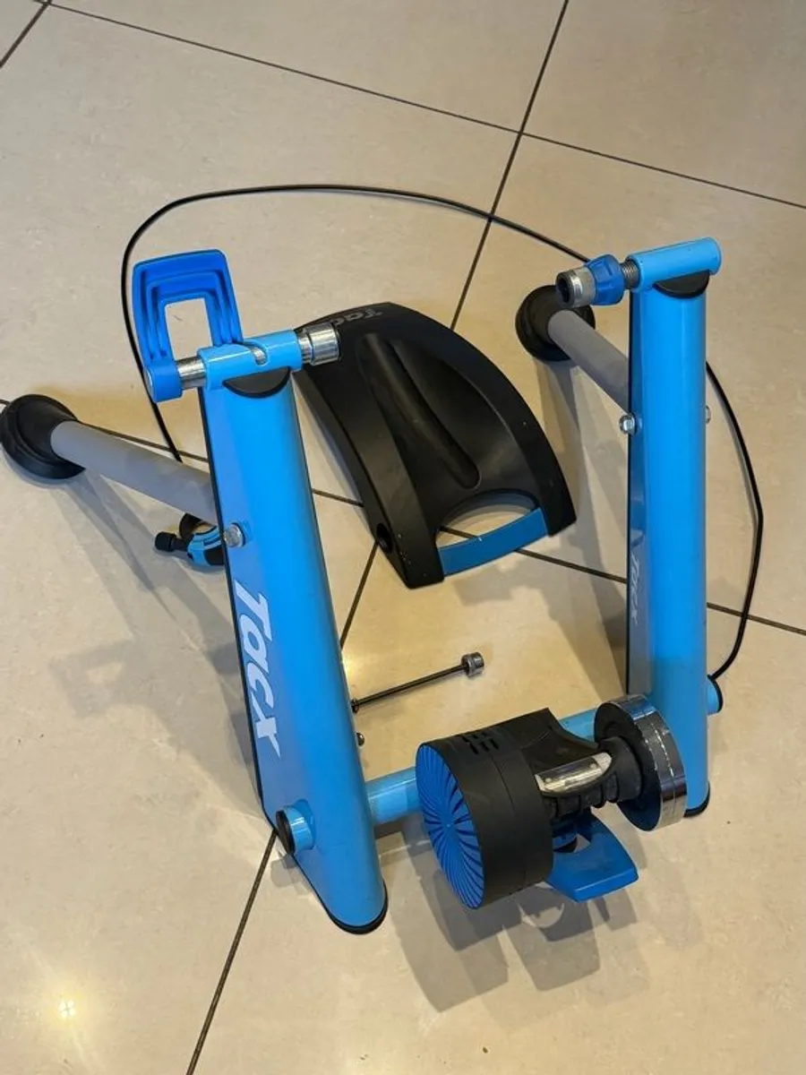Tacx Blue Matic T2650 Turbo Trainer (blue) - Image 2