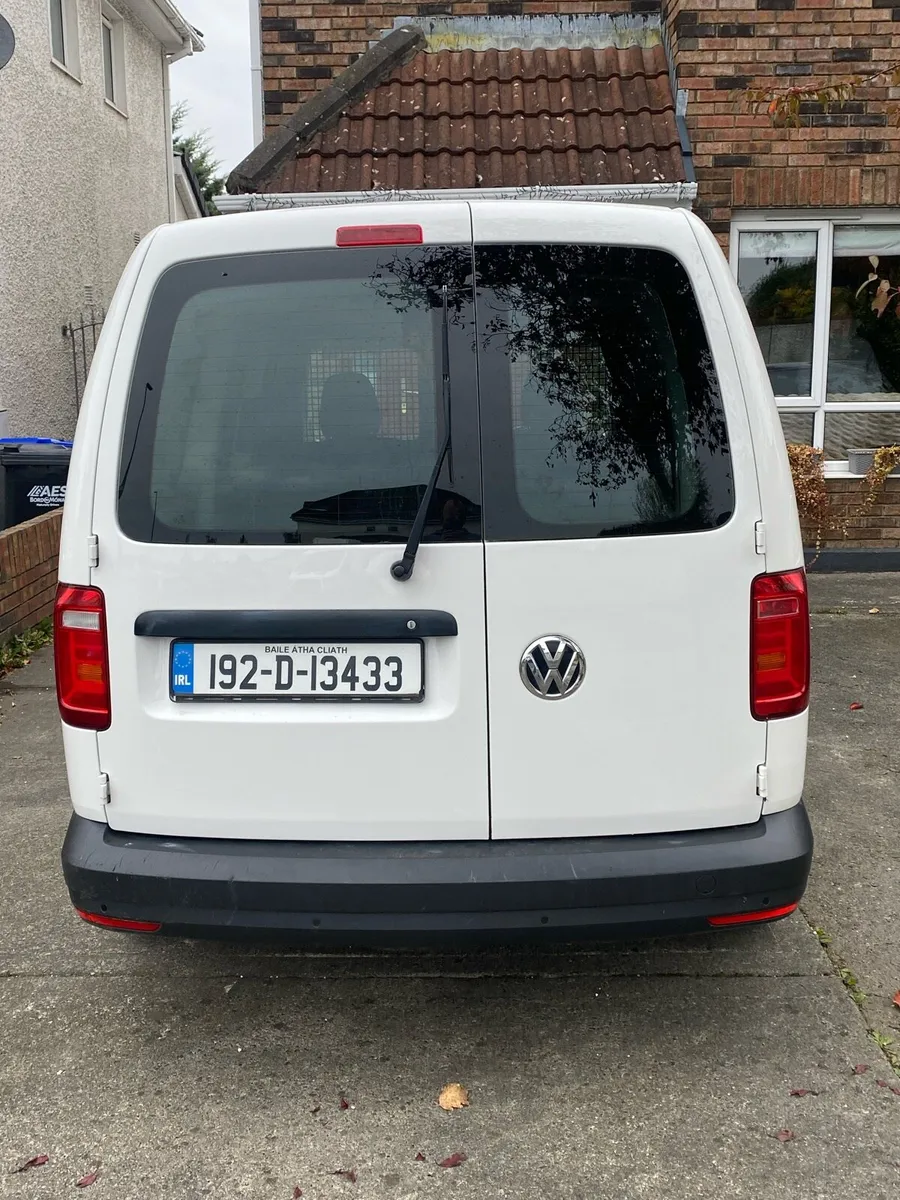Van - Image 2