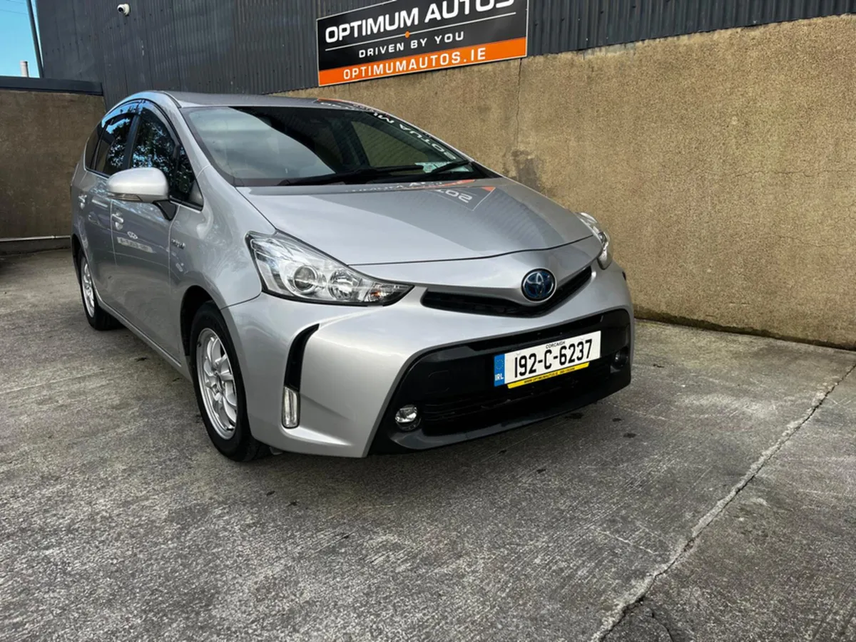 Toyota Prius Toyota Prius Alpha 1.8 self charging - Image 2