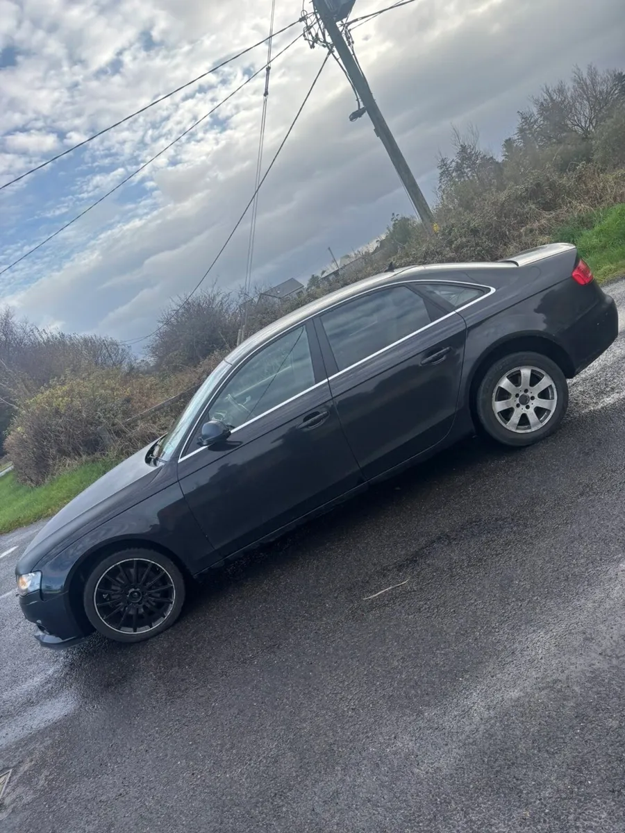 Audi A4 - Image 2