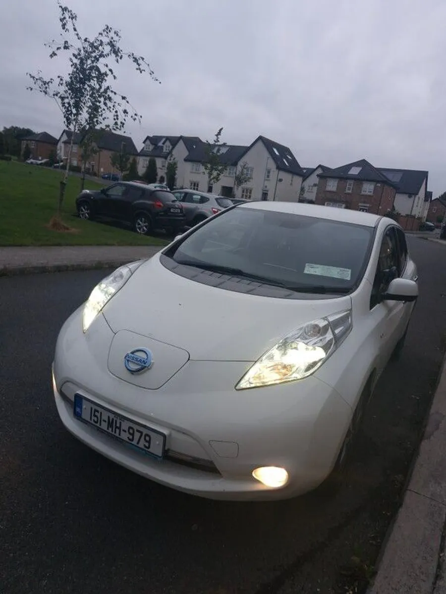 2015 Nissan Leaf - Image 2