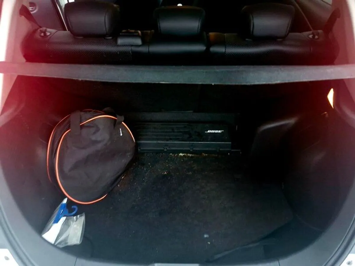 2015 Nissan Leaf - Image 4