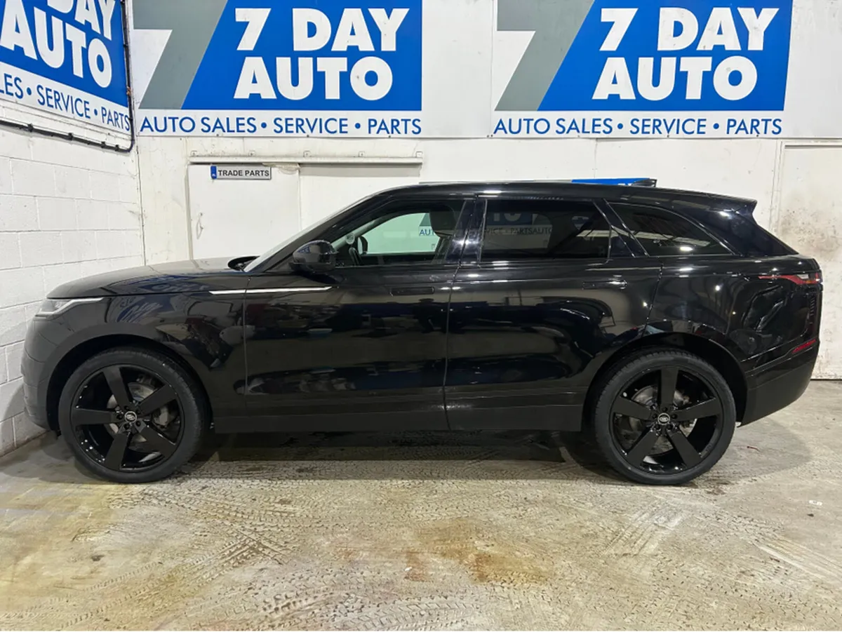 Land Rover Range Rover Velar VELAR 2.0 TD4 5DR - Image 4
