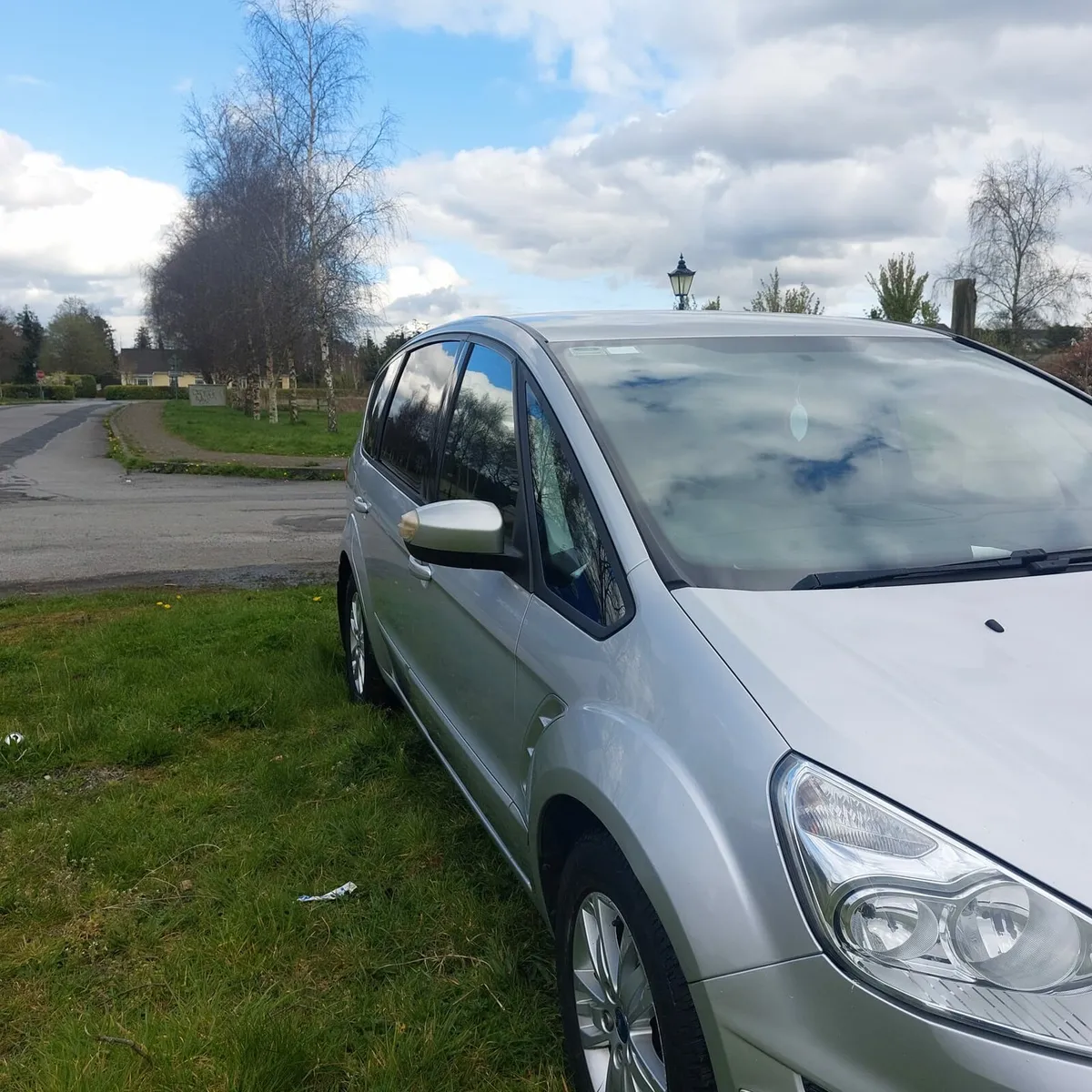 Ford S-Max 2013 Service up to date - Image 1