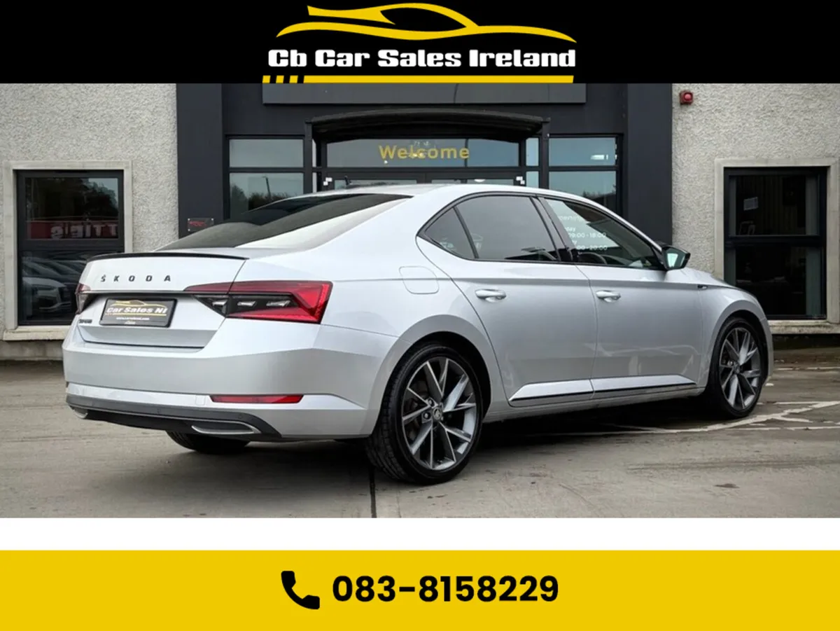 Skoda Superb 2.0 TDI SportLine Plus Hatchback 5dr - Image 3
