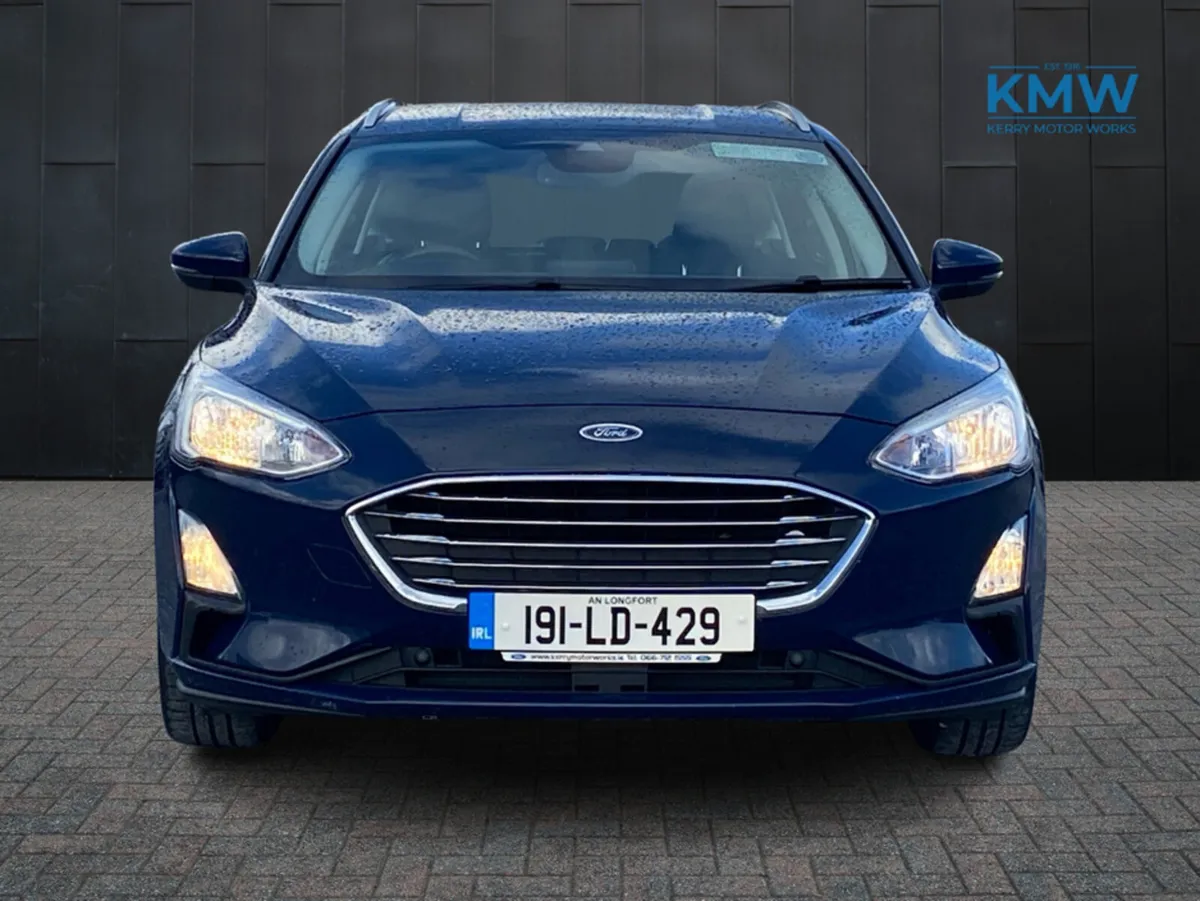 Ford Focus TITANIUM 1.5 TDCI 120PS 6SPEED ESTATE - Image 3