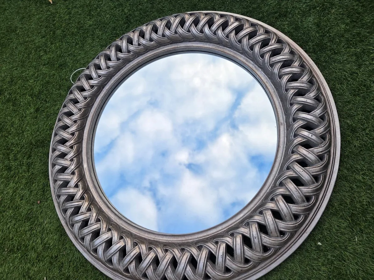 Mirror - Image 1