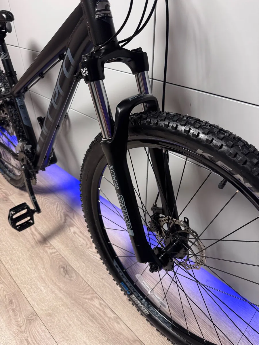 Carrera Vengeance Mountain Bike (Like New) - Image 4