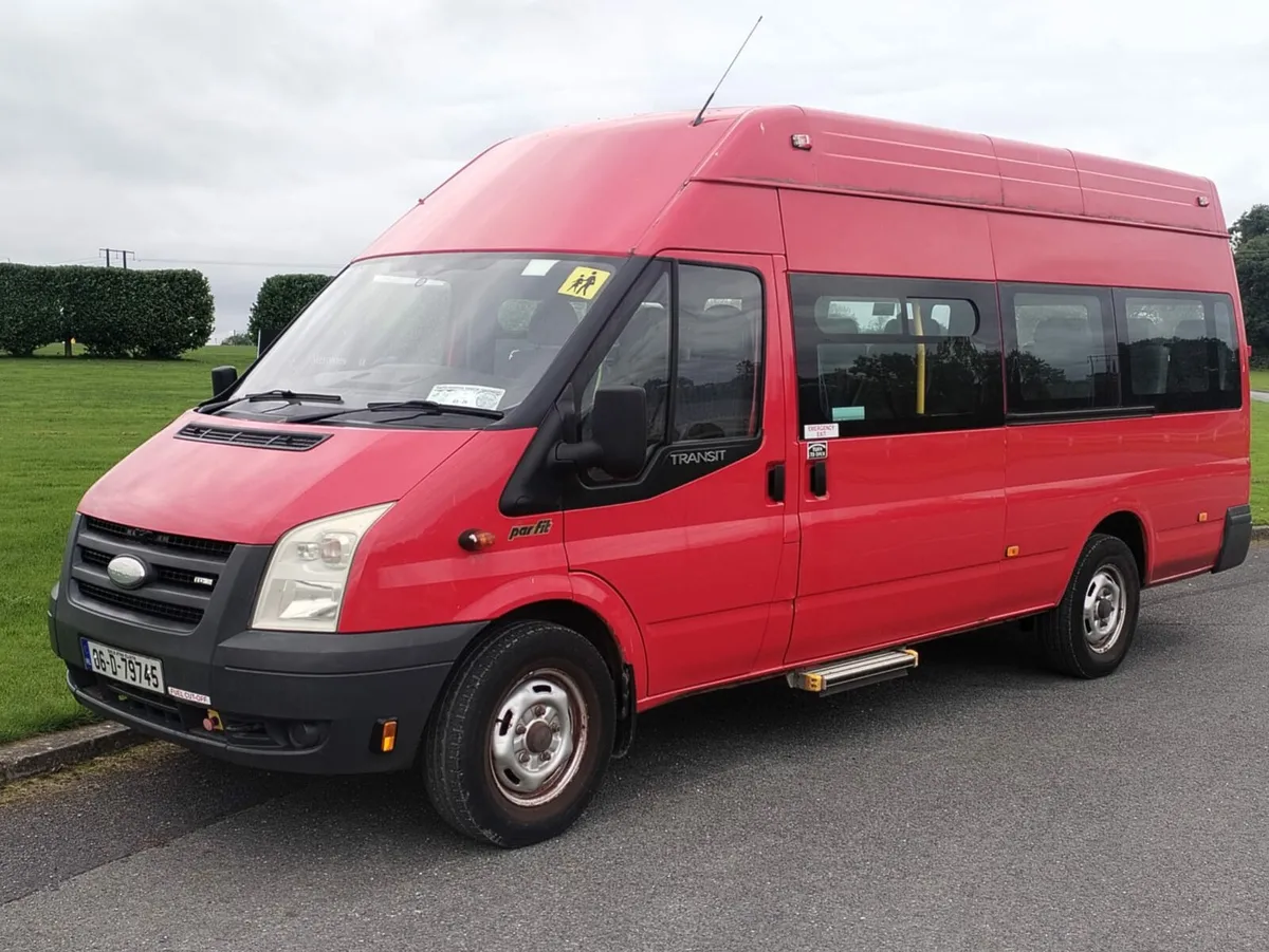 Transit minibus 19 seater - Image 3