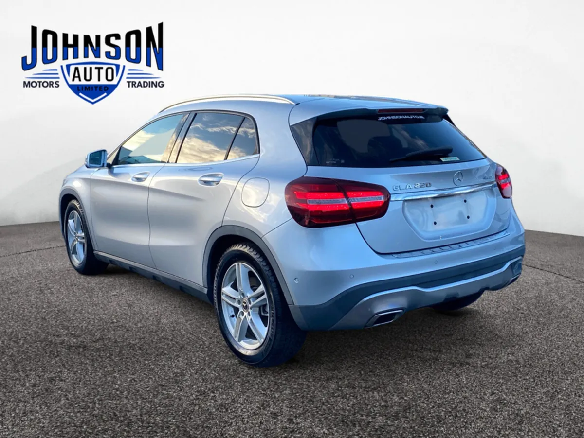 Mercedes-Benz GLA 2.0 Petrol Auto - Image 4