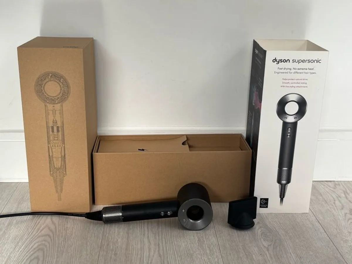 Dyson Supersonic Hairdryer Immaculate Condition - Image 1